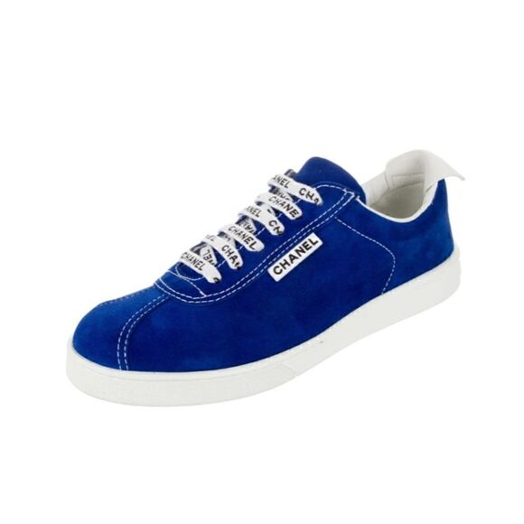 ❤️SOLD❤️CHANEL Suede Low Top Sneakers Size: 38.5 EU/IT - Picture 1 of 6
